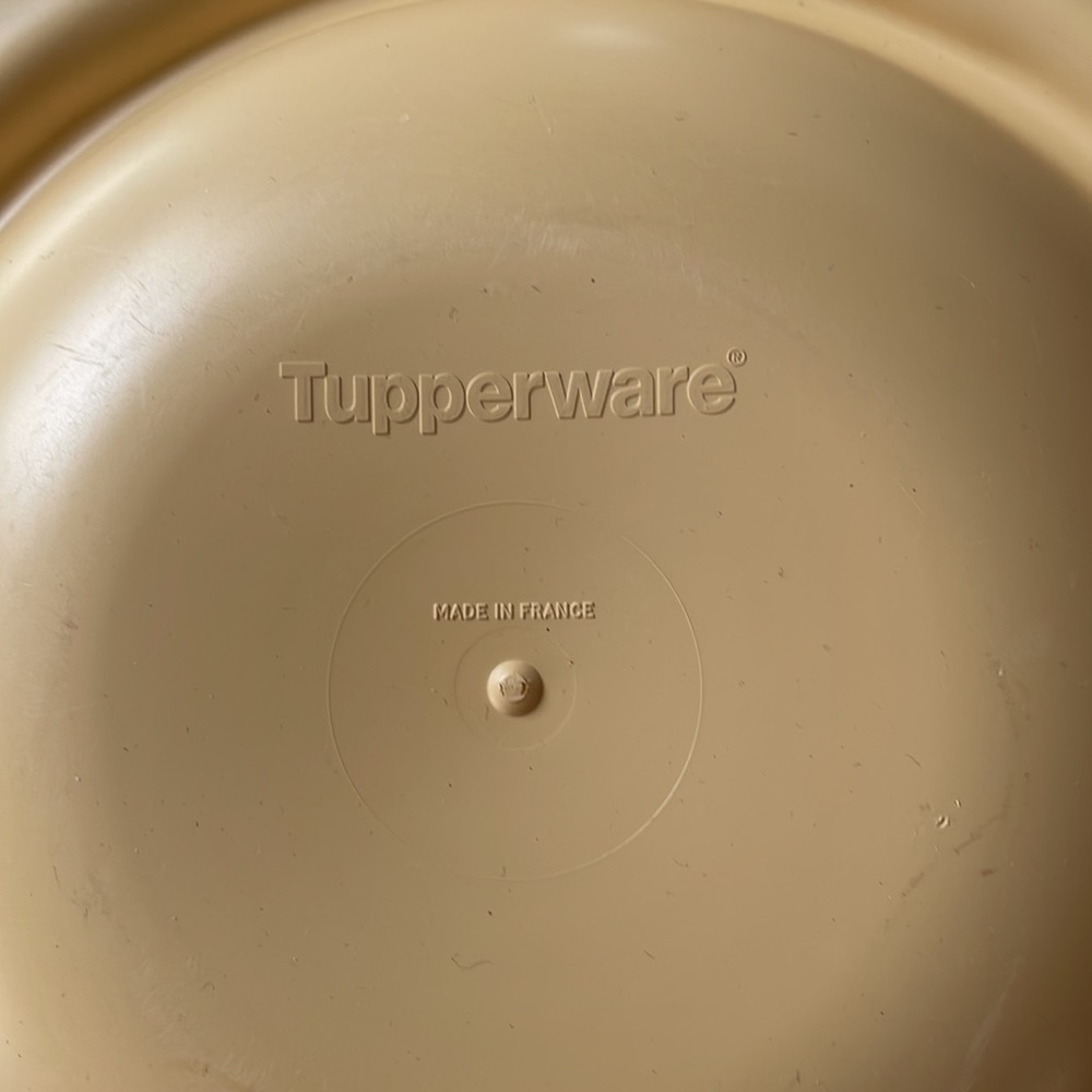 Tupperware - Picture 5 of 11